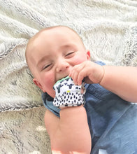 Load image into Gallery viewer, ITZY MITT™ TEETHING MITTS - Cactus
