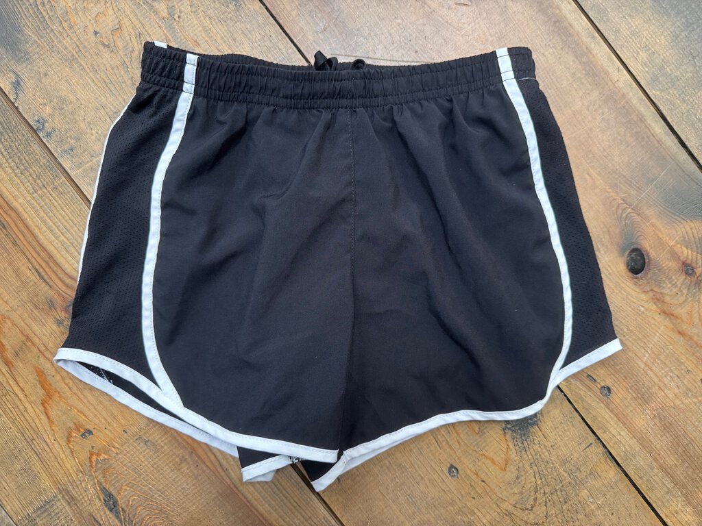 Athletic shorts 7/8