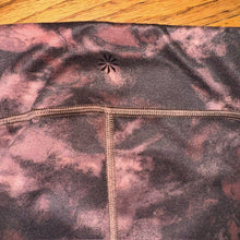 Load image into Gallery viewer, Tie Dye Leggings
