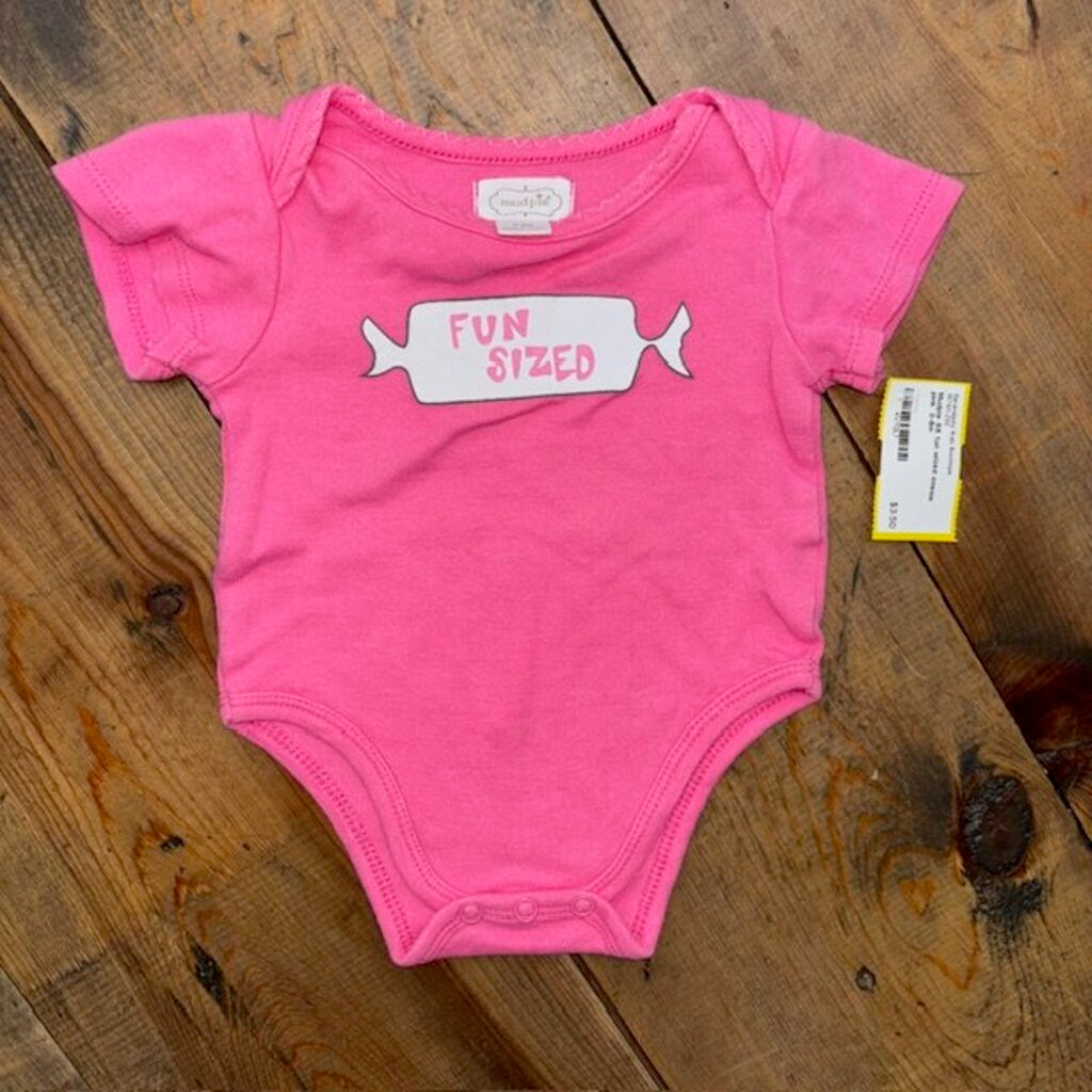 SS fun sized onesie 0/6M