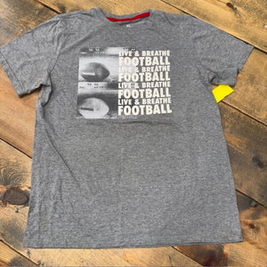 Live and Breathe football tee 18/20