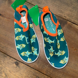 Shark water shoes 9/10