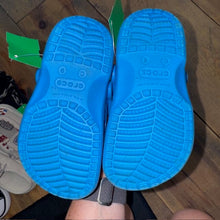 Load image into Gallery viewer, Slip on rubber shoes 9
