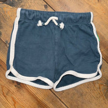 Load image into Gallery viewer, dolphin shorts 2T
