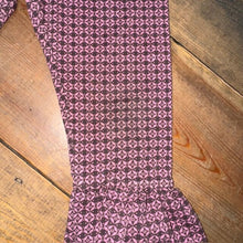 Load image into Gallery viewer, Ruffle Benny Pants 4T
