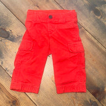 Load image into Gallery viewer, Stretchy cargo pants 6/12M
