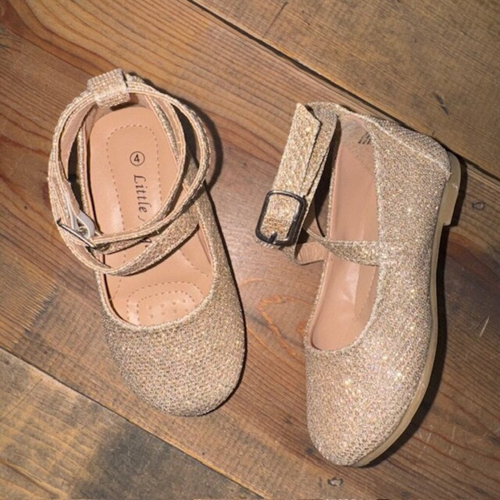 Sparkle strappy flats 4c