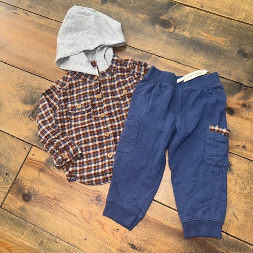 hooded flannel with matching sweatpants 18M