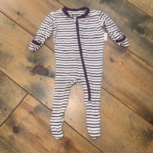 Load image into Gallery viewer, Bamboo Stripe Footed Sleeper 0/3M
