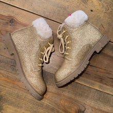 Load image into Gallery viewer, Glitter Fur Lined Boots 1
