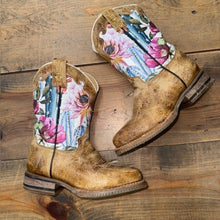 Load image into Gallery viewer, Cactilicious Crackled Boots - Broad Square Toe 13
