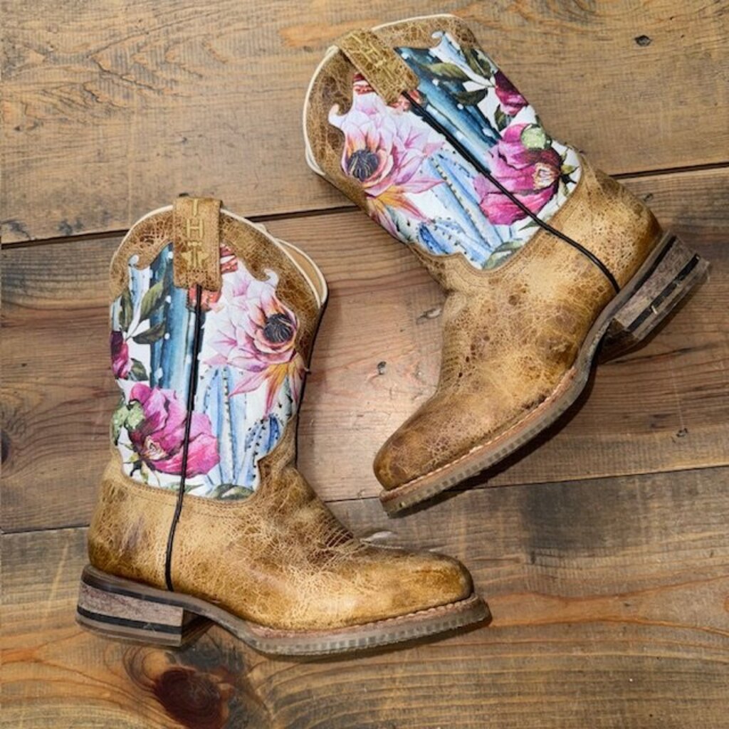 Cactilicious Crackled Boots - Broad Square Toe 13