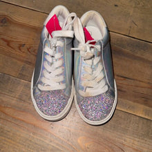 Load image into Gallery viewer, Metallic &amp; Glitter Tennis Shoes 1

