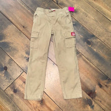 Load image into Gallery viewer, Cargo Khaki Joggers 6
