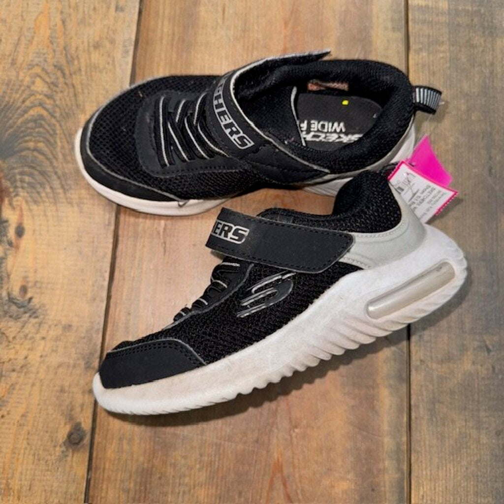 Wide Fit Tennis Shoes 10.5