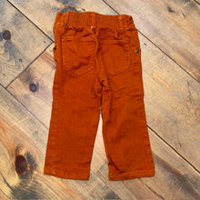 Load image into Gallery viewer, Suspender Jeans 18M
