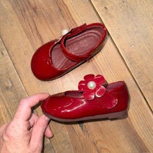 Load image into Gallery viewer, Patent Mary Jane 5/6
