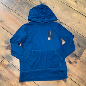 NEW athletic hooded pullover 6/7