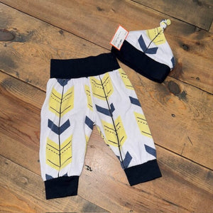 Arrow pants and hat 3/6M