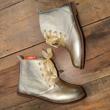 Load image into Gallery viewer, metallic side zip boots 2

