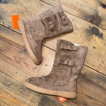 Load image into Gallery viewer, **NEW** side zip boots 11
