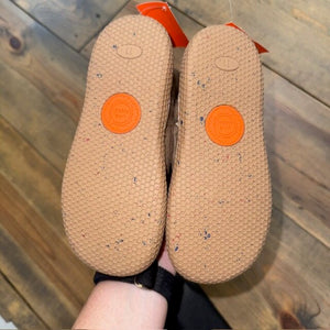 **NEW** side zip boots 11