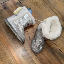 Load image into Gallery viewer, NEW Frozen sequin boots 11
