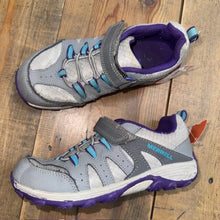 Load image into Gallery viewer, Velcro Shoes 2M

