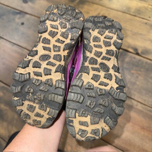 hiking boots 13
