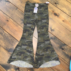 NEW! Camo Pants 13/14