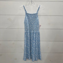 Load image into Gallery viewer, smocked floral summer dress 6/7
