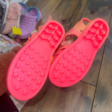 Load image into Gallery viewer, NEW! Rubber Sandals 11
