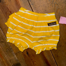 Load image into Gallery viewer, Stripe Ruffle Shorts 6/12M
