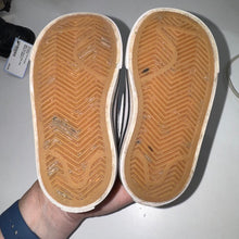 Load image into Gallery viewer, Court Legacy Tennis Shoes 5
