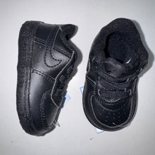 Load image into Gallery viewer, Air Force One Crib Shoes 2
