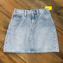 Load image into Gallery viewer, jean skirt 10/12
