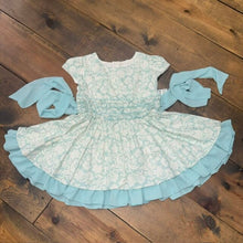 Load image into Gallery viewer, Floral Damask Capsleeve Dress 6
