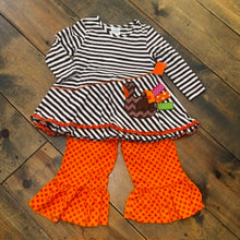 Load image into Gallery viewer, Thanksgiving Turkey Applique Outfit
