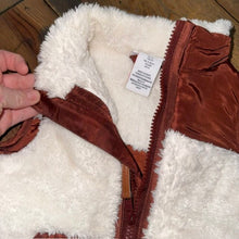Load image into Gallery viewer, fleece vest

