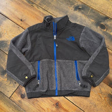 Load image into Gallery viewer, Fleece zip up jacket
