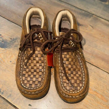 Load image into Gallery viewer, lace up boot
