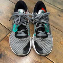 Load image into Gallery viewer, Renew Elevate 2 basketball shoes 8 MEN
