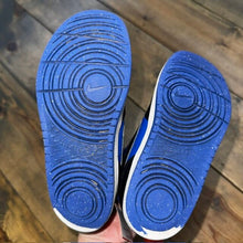 Load image into Gallery viewer, high top velcro sneaker
