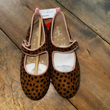 Load image into Gallery viewer, **NEW** leopard print velcro ballet flat
