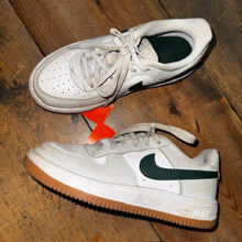 Load image into Gallery viewer, Air Force 1 Low Tennis Shoes
