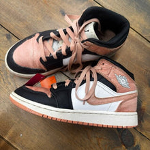 Load image into Gallery viewer, Air Jordan Tennis Shoes 4
