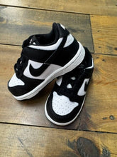 Load image into Gallery viewer, Panda Dunk Low 6C
