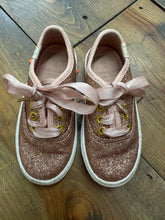 Load image into Gallery viewer, KATE SPADE Glitter Tennis Shoes 7M
