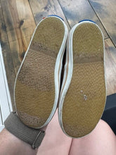 Load image into Gallery viewer, KATE SPADE Glitter Tennis Shoes 7M
