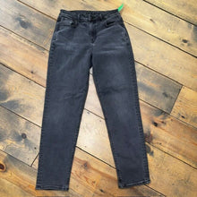 Load image into Gallery viewer, Stretch jeans 4 REG

